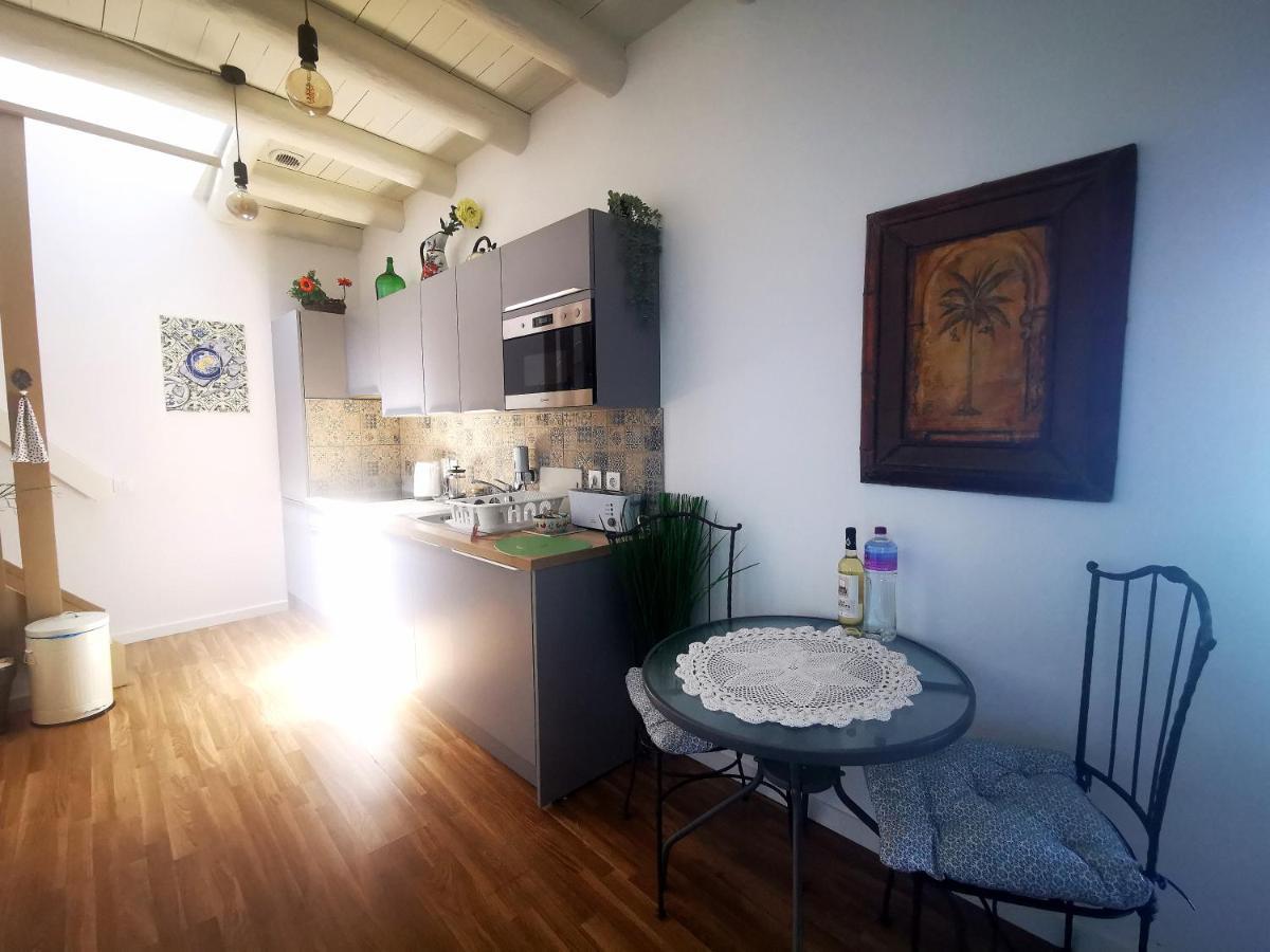 Charming Portuguese Style Apartment, For Rent "Vida A Portuguesa", "Amendoa Or Limao" Alojamento Local Portimão Exterior foto
